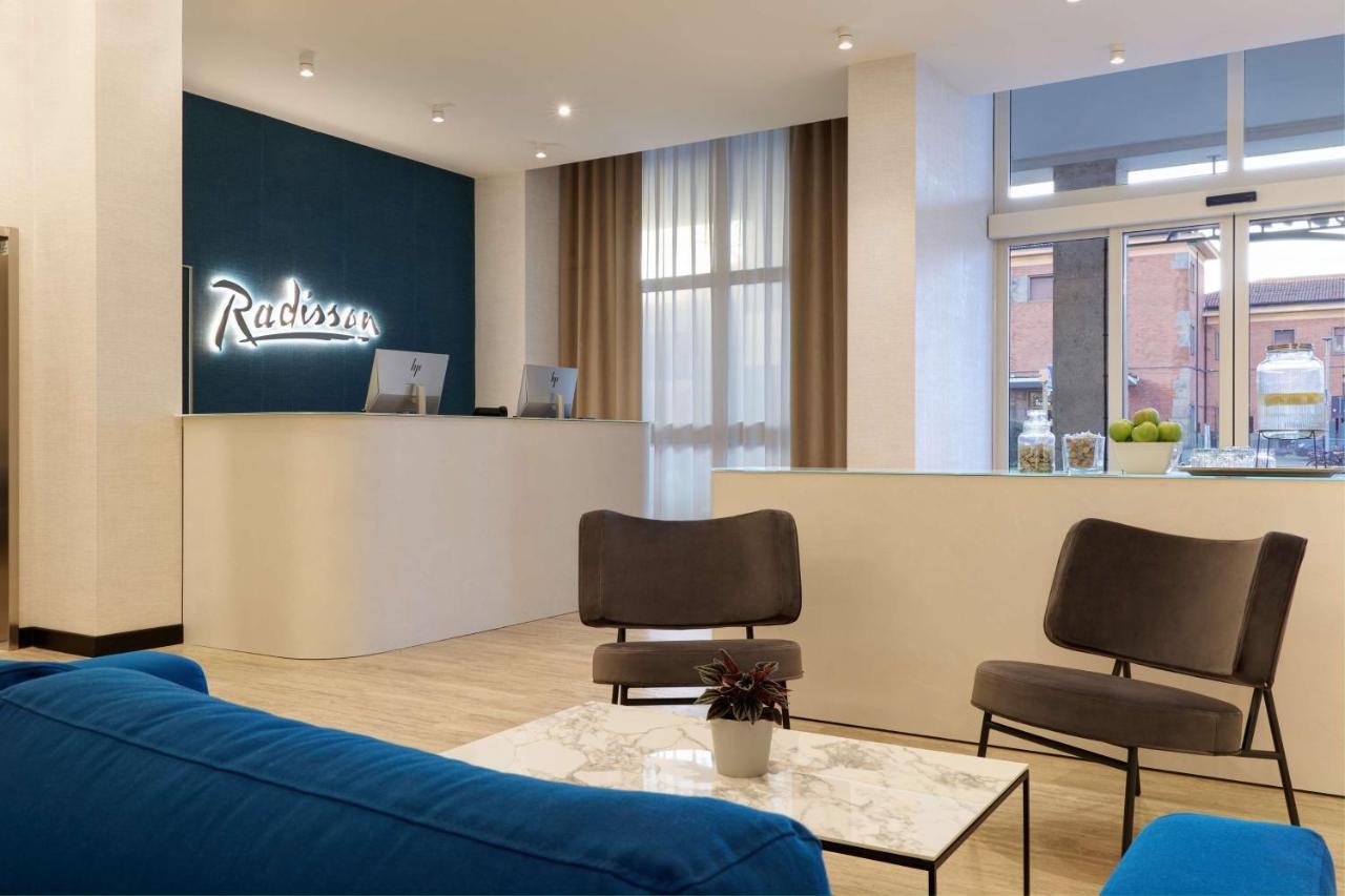 Radisson Hotel Ferrare Extérieur photo