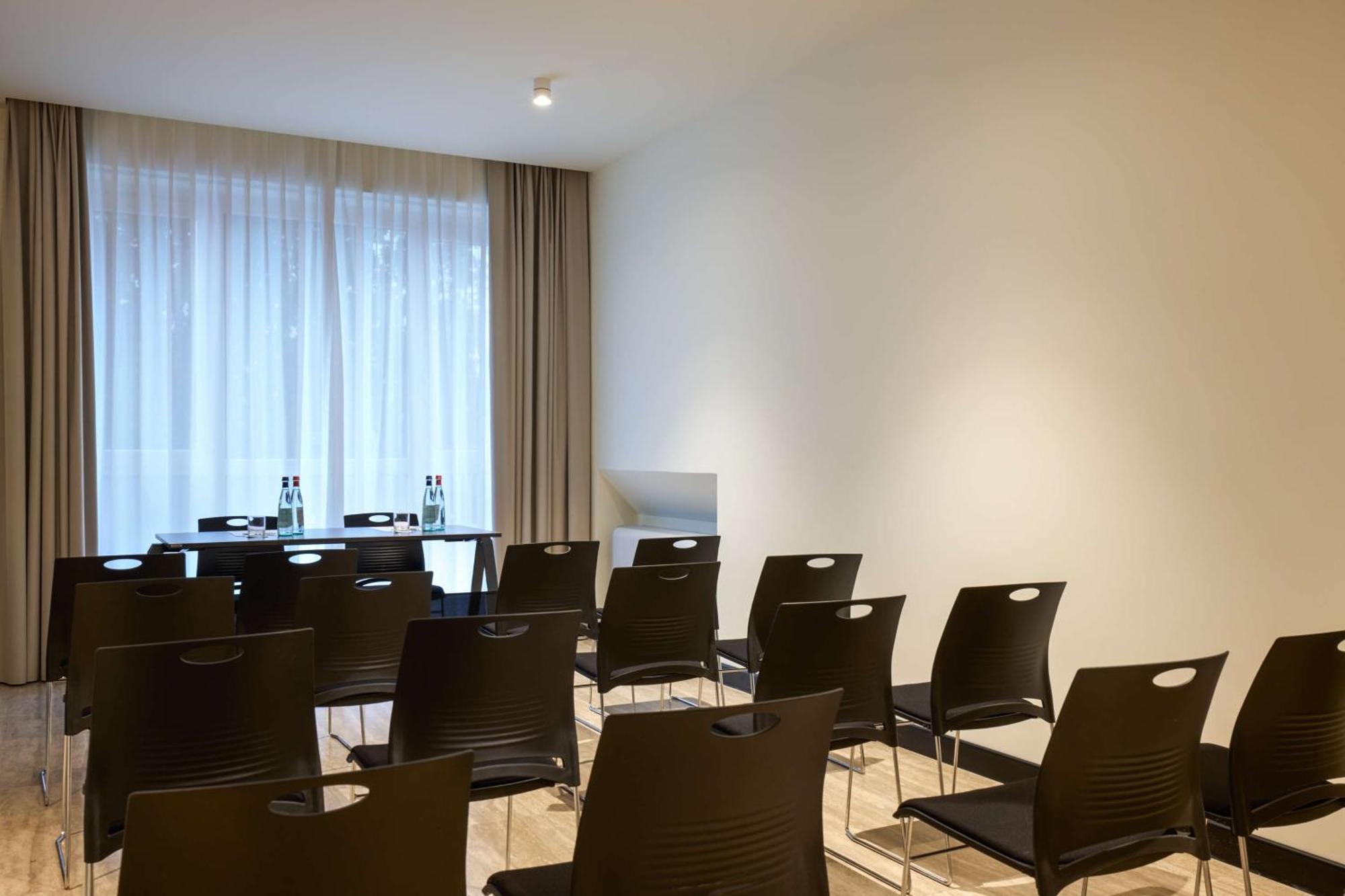 Radisson Hotel Ferrare Extérieur photo